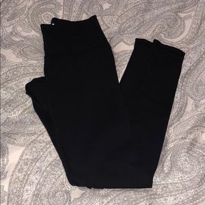 Lululemon black wunder under pant